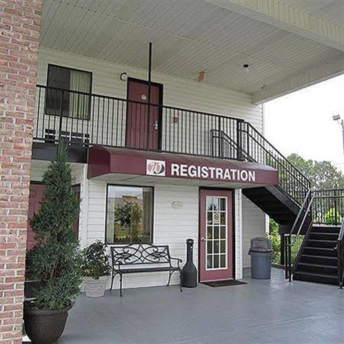 Western Inn & Suites Douglas Exteriör bild