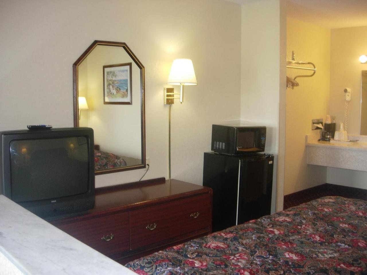 Western Inn & Suites Douglas Exteriör bild